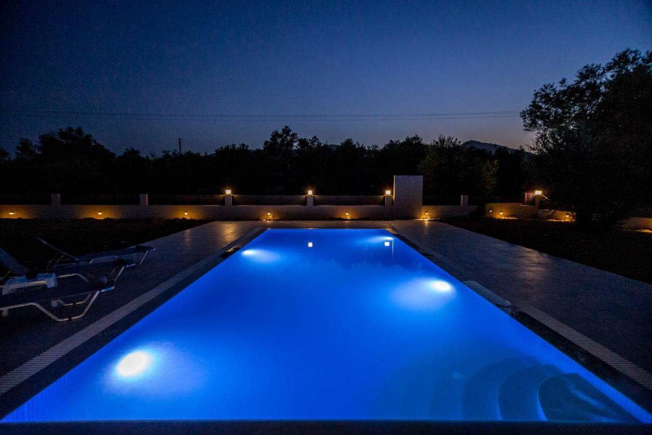 Villa Boviana With Private Swimming Pool Agios Sostis  Exterior photo