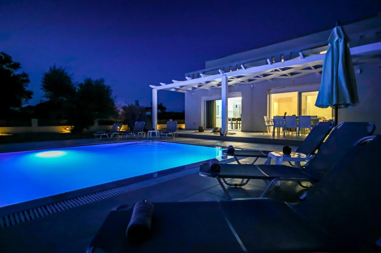 Villa Boviana With Private Swimming Pool Agios Sostis  Exterior photo